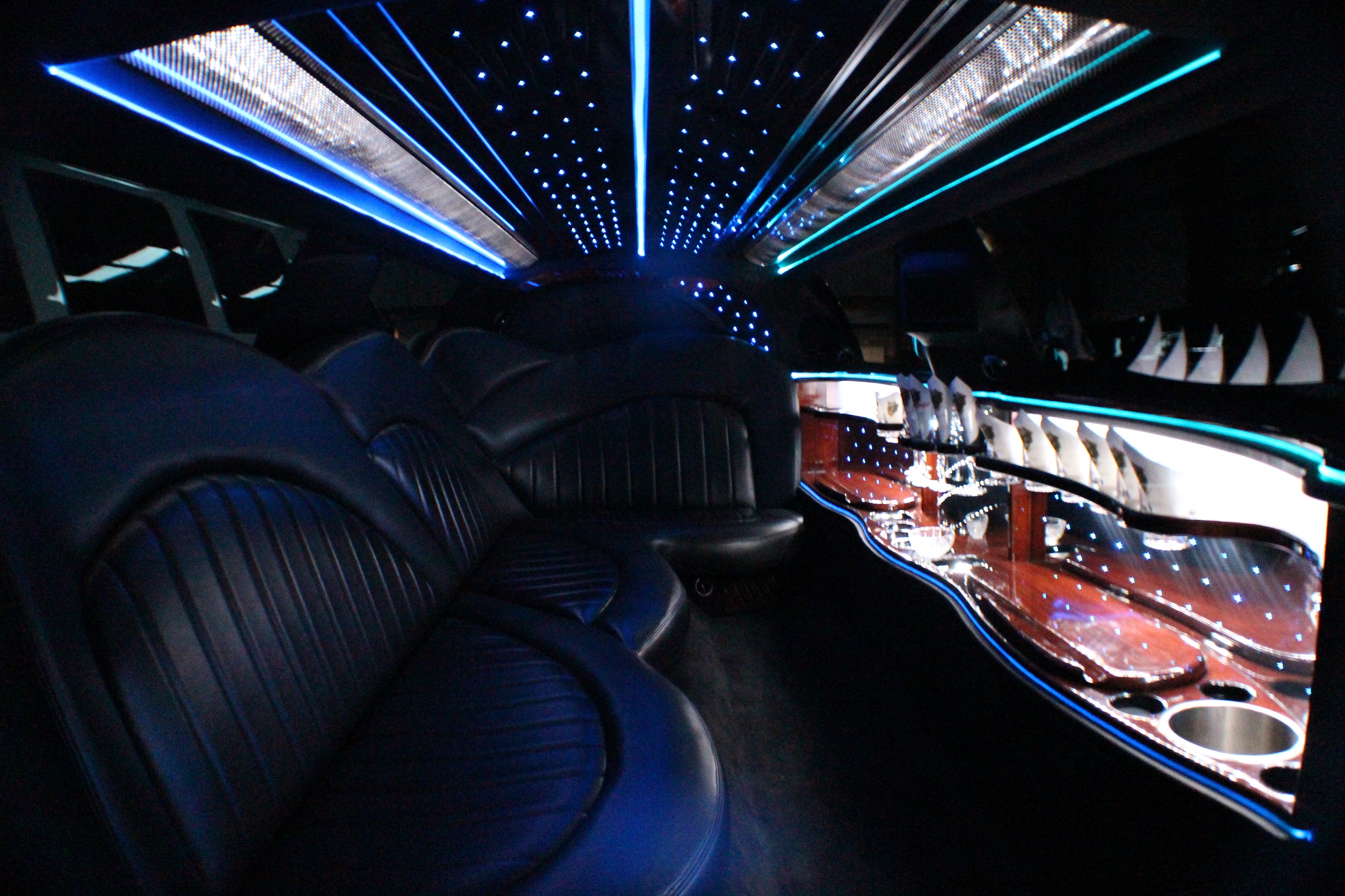 Lincoln Stretch Limo - All Towns Limo
